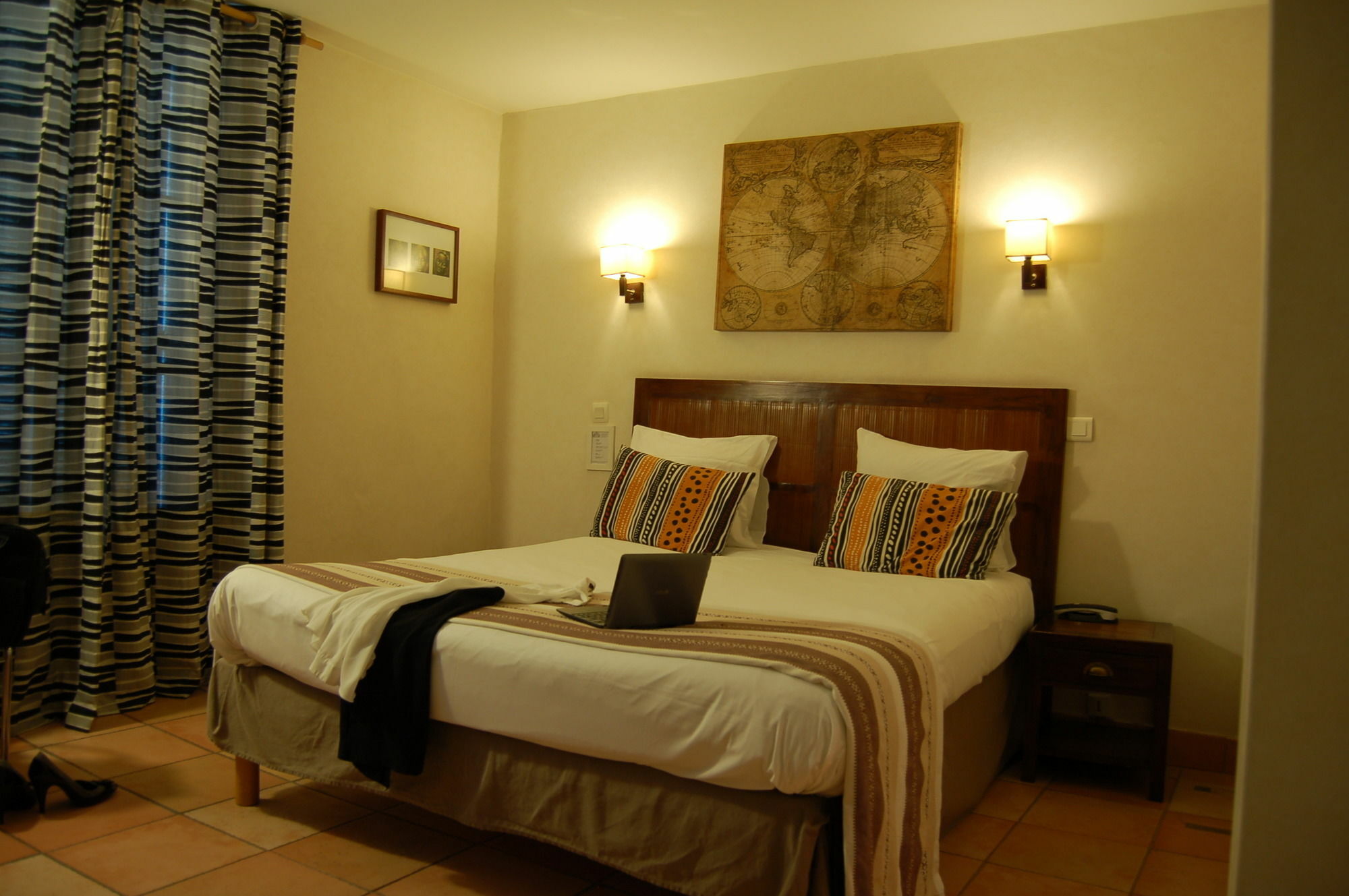 Hotel Amista Marseille - Ancien Hotel Saint Louis - Vieux Port Εξωτερικό φωτογραφία